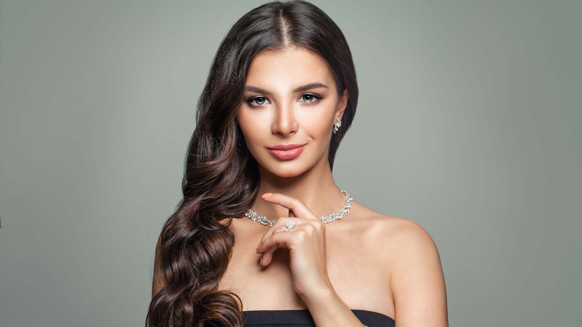 Lab Grown Diamonds vs. Natural Diamonds – A Simple Guide