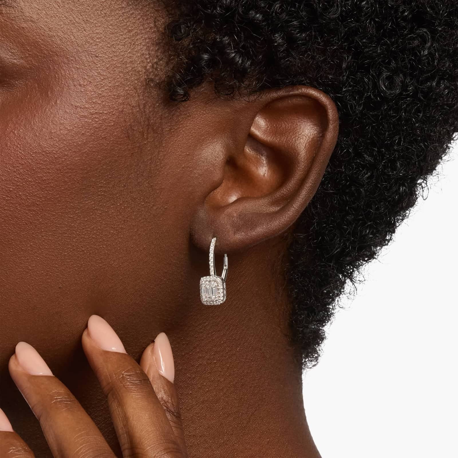 Baguette Diamond Lever Back Drop Earrings in (3/4 ct. tw.)  shape : round color : DEF clarity : VVS/VS shape : baguette color : DEF clarity : VVS/VS