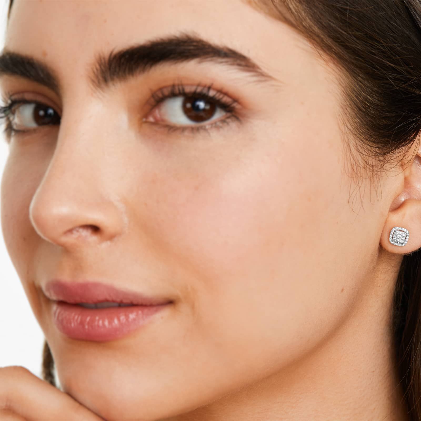 14K White Gold Cushion Halo Cluster Stud Earrings (0.08 CTW -G-H / SI1-SI2)