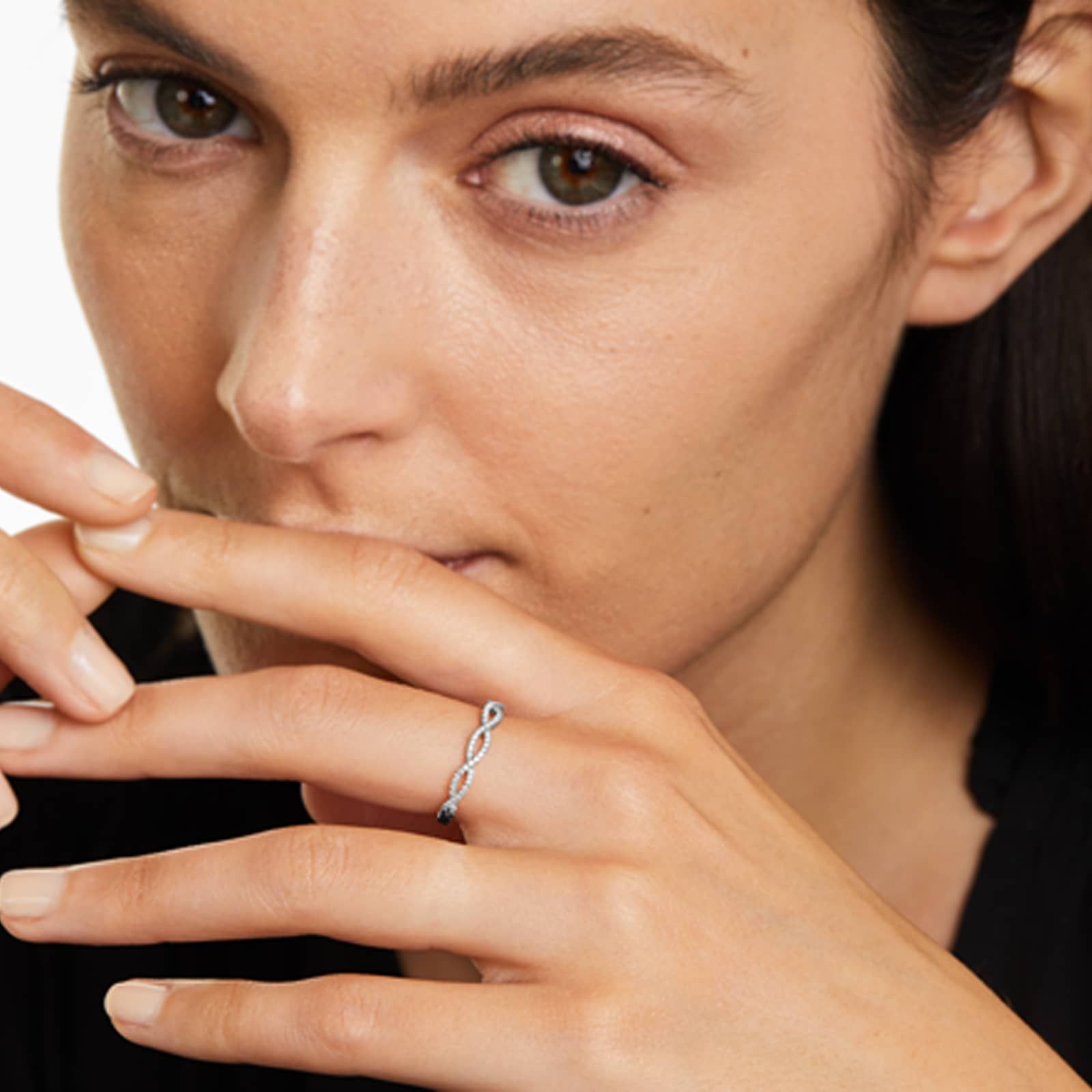 14K White Gold Petite Open Infinity Diamond Ring (0.18 CTW G-H /SI1-SI2)