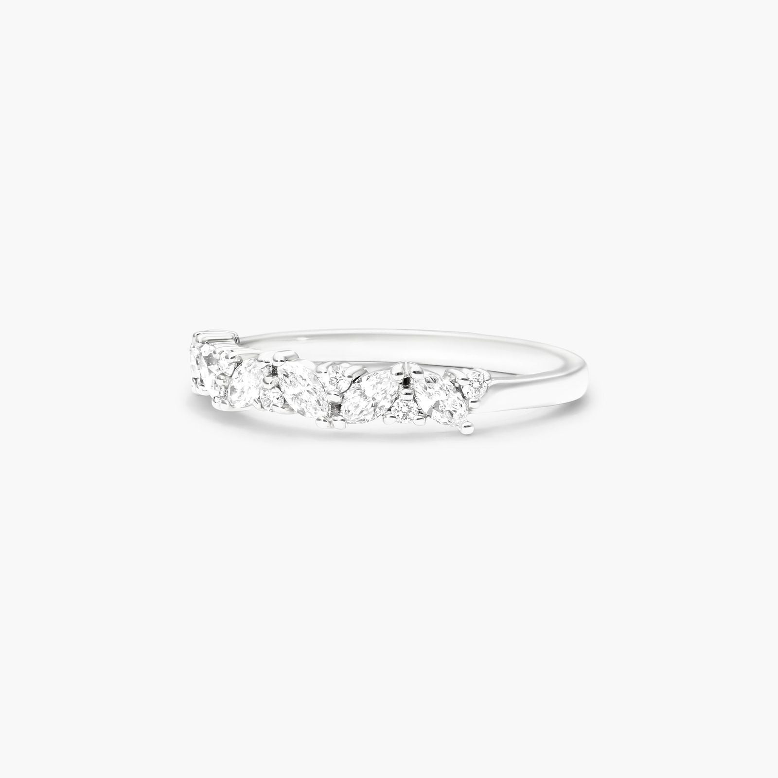 14K White Gold Marquise And Round Array Diamond Ring (0.30 CTW - H-I /SI1-SI2)