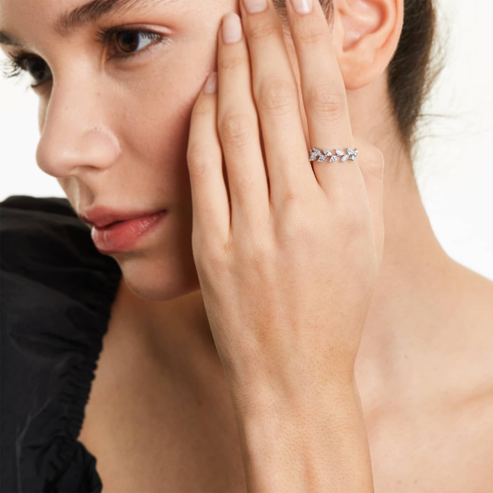 14K White Gold Barley Marquise Diamond Ring (0.45 CTW - H-I /SI1-SI2)