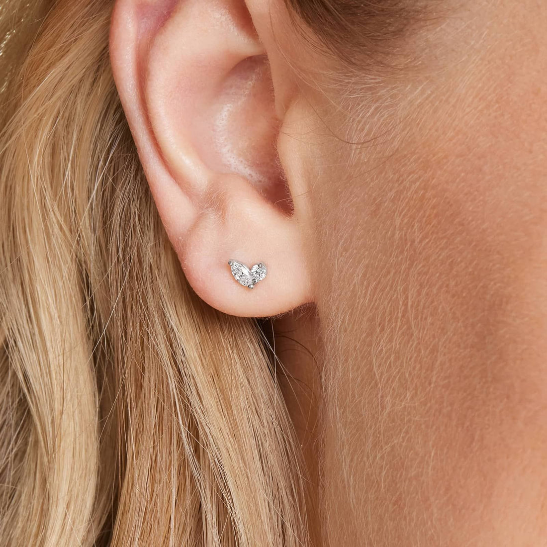 14K White Gold Blooming Leaves Lab-Grown Diamond Stud Earrings (0.17 CTW - F-G /VS2-SI1)