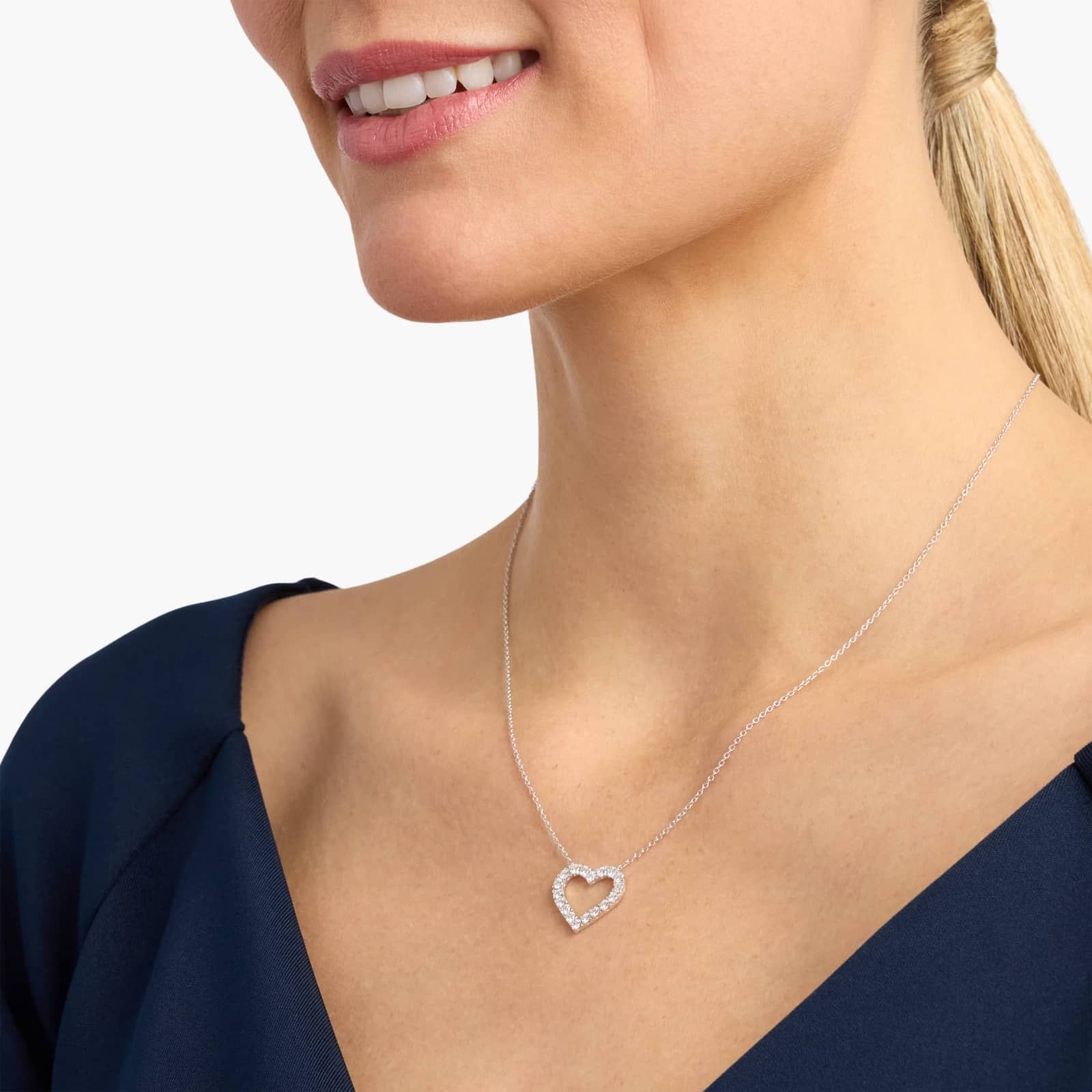 14K White Gold Riviera Pave Heart Pendant Necklace (3/4 Ct. Tw.)