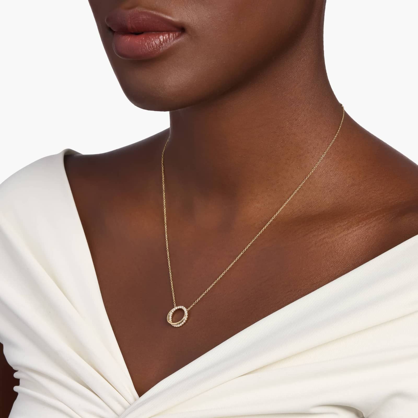 14k Yellow Gold Lab Grown Pave Diamond Overlayed Circle Pendant (1/4 Ct. Tw.)