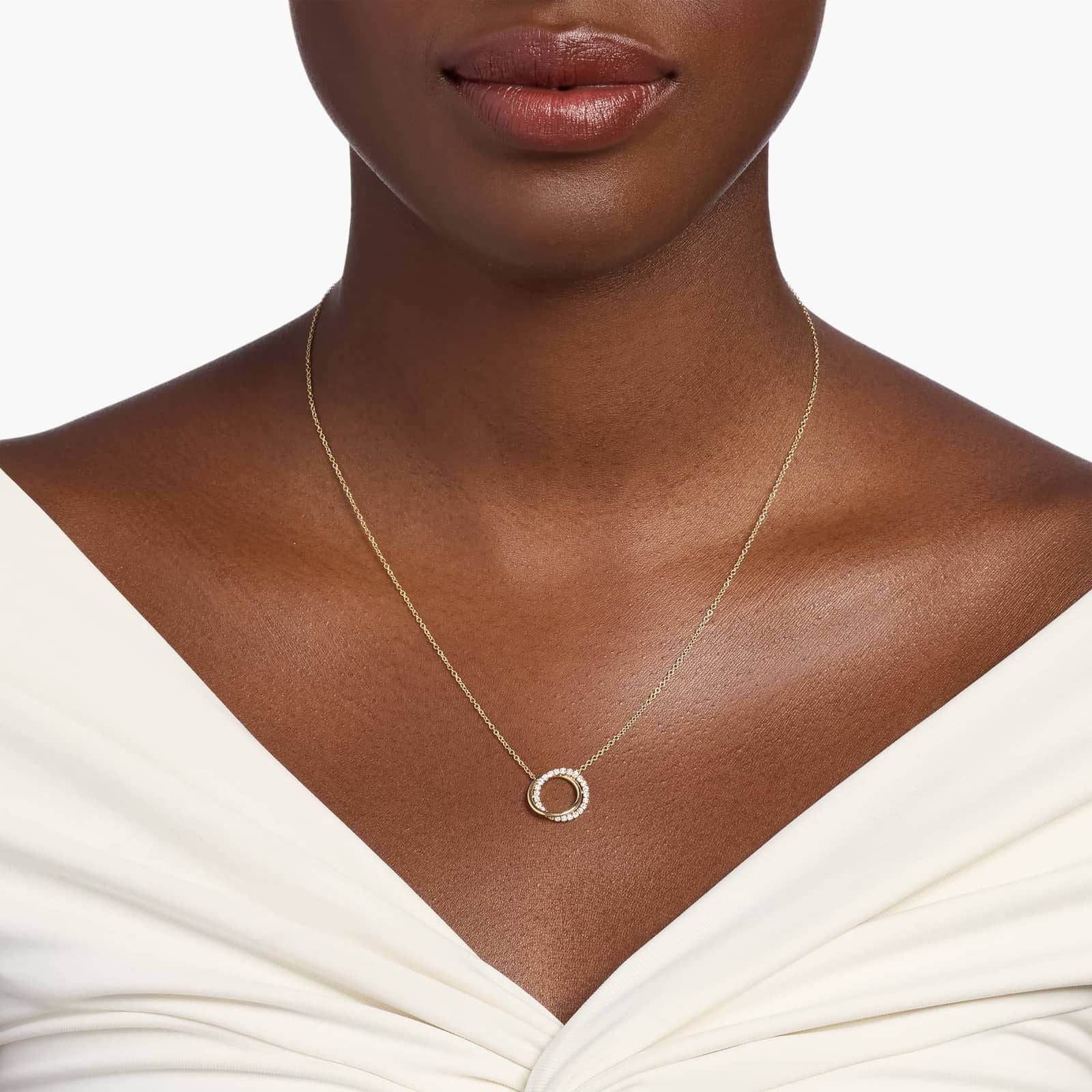 14k Yellow Gold Lab Grown Pave Diamond Overlayed Circle Pendant (1/4 Ct. Tw.)