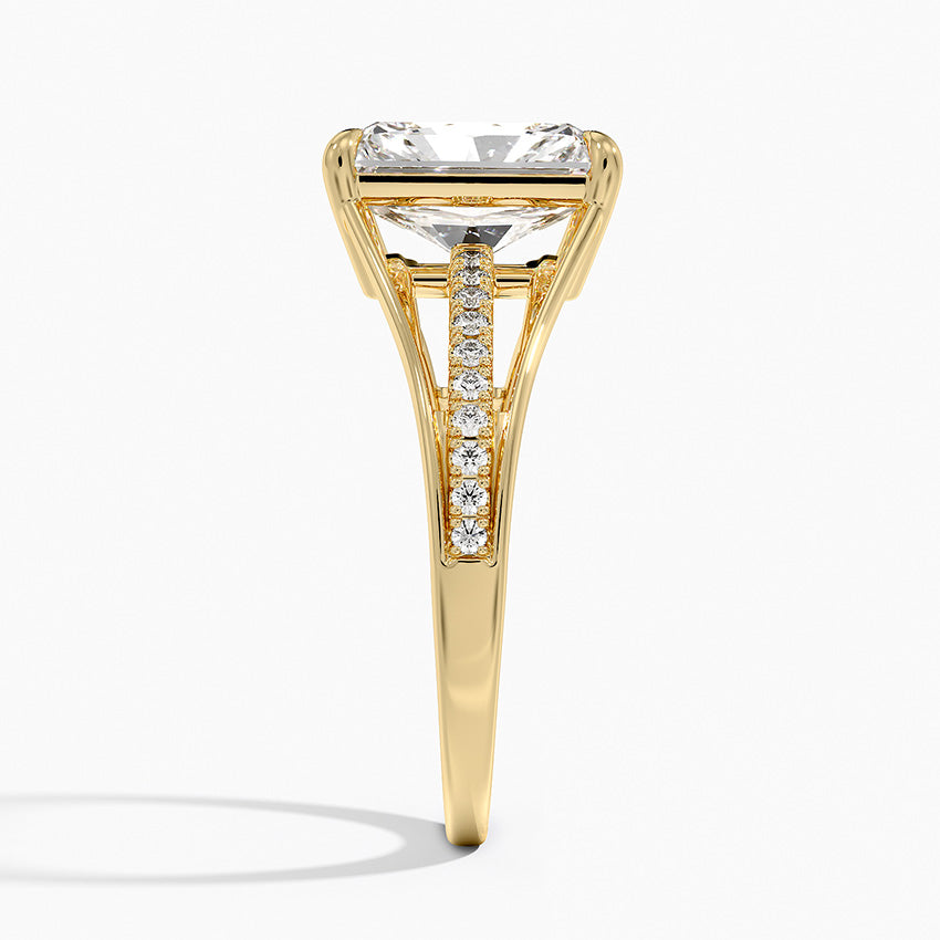 Tressa Split Shank Diamond Engagement Ring color :F\G clarity : SI1
