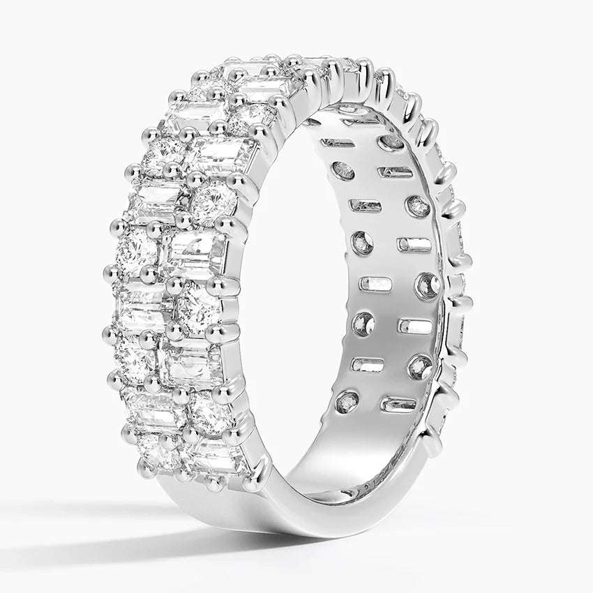 18K white gold Lab Diamond Ring   shape : round\baguette  color : F\G clarity : SI