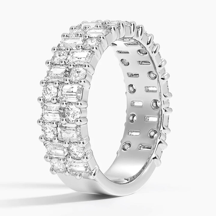 18K white gold Lab Diamond Ring   shape : round\baguette  color : F\G clarity : SI