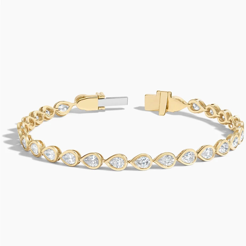 Pear Lab Diamond Bezel Tennis Bracelet (2 3/4 ct. tw.) shape : pear color : F\G  clarity :VS