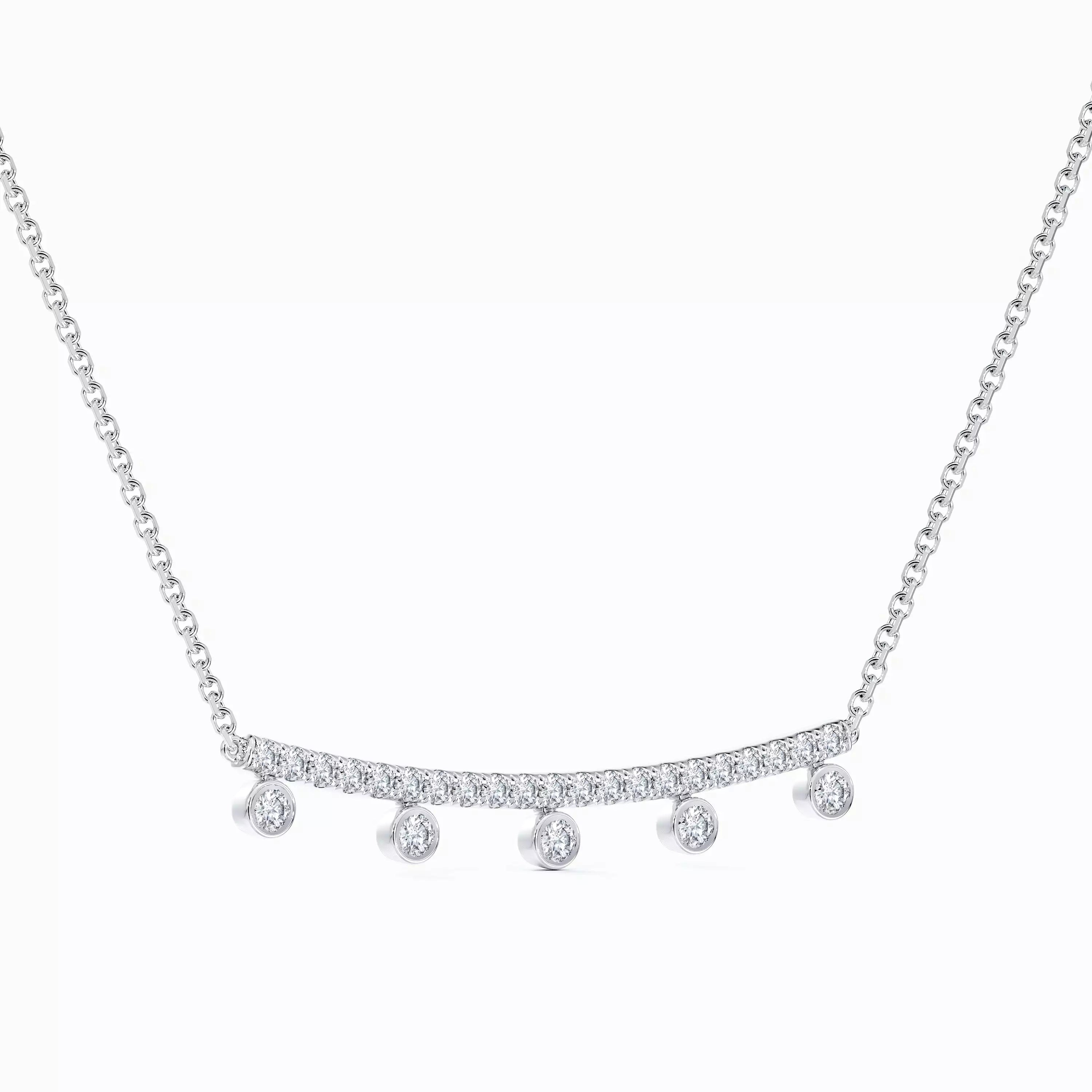 18K Pendant in White Gold color : G+ clarity : VS+