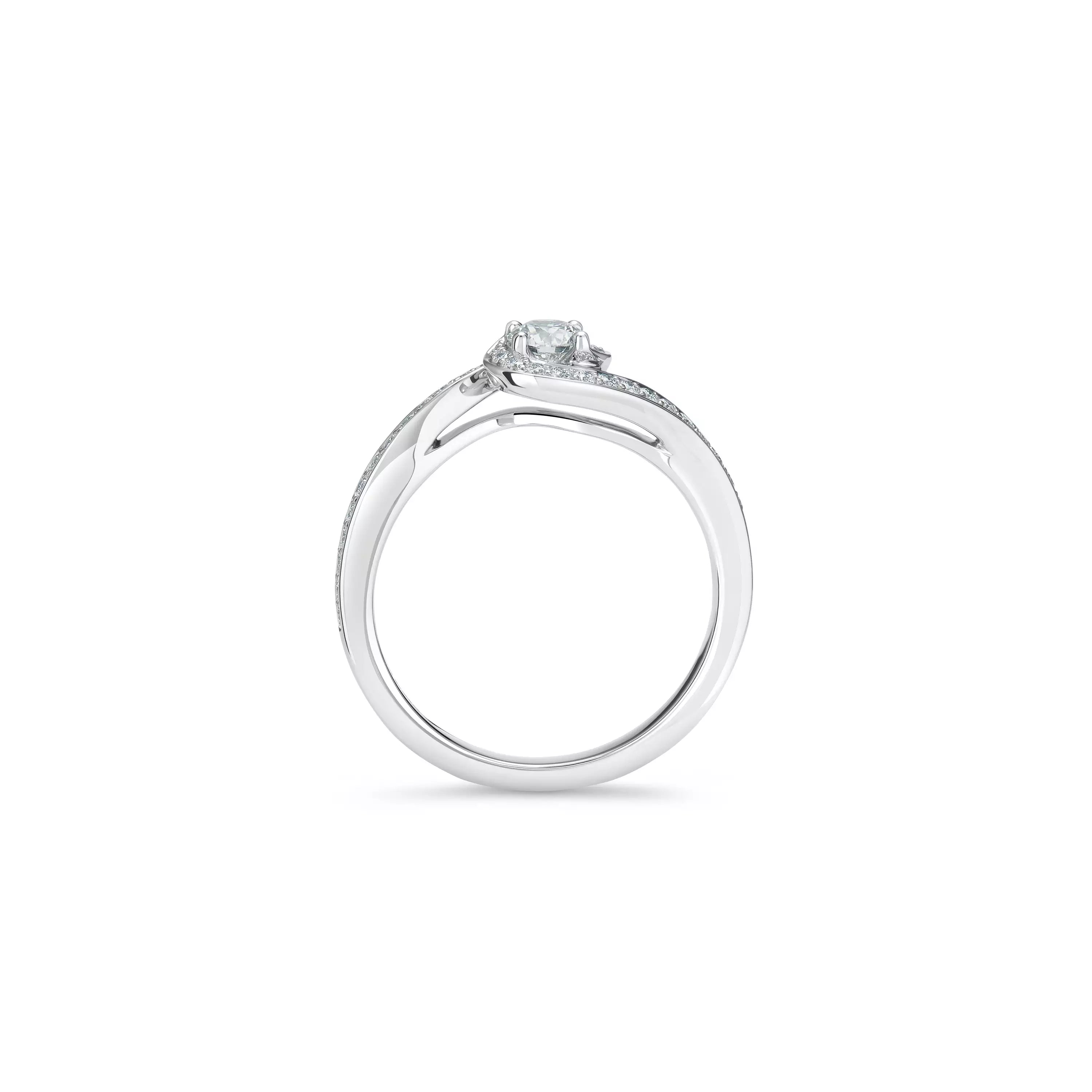 Caress Round Brilliant Diamond Ring in Platinum