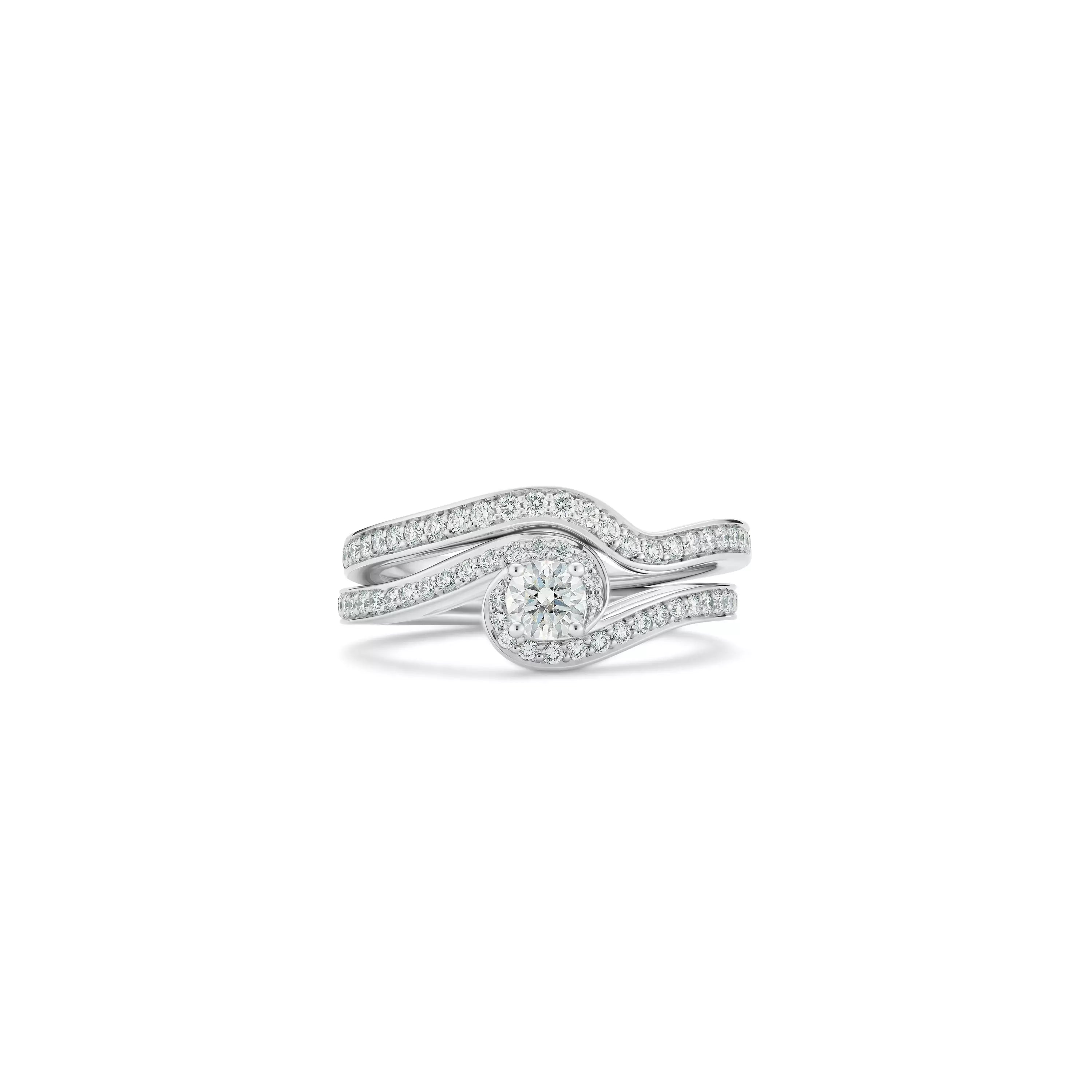 Caress Round Brilliant Diamond Ring in Platinum