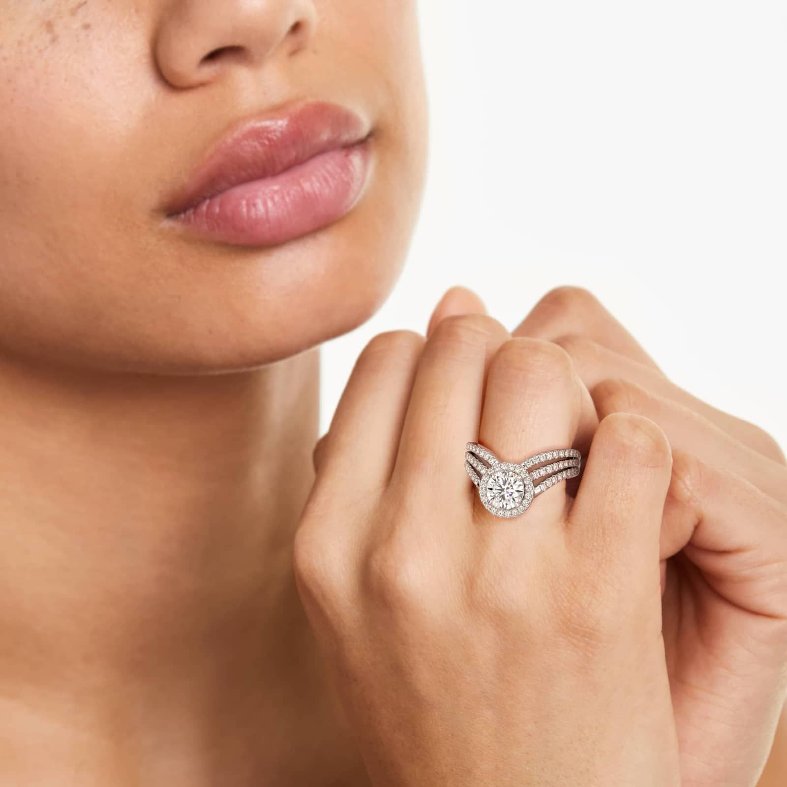 14K White Gold Cascade Diamond Engagement Ring (0.55CTW - G-H /VS2-SI1)