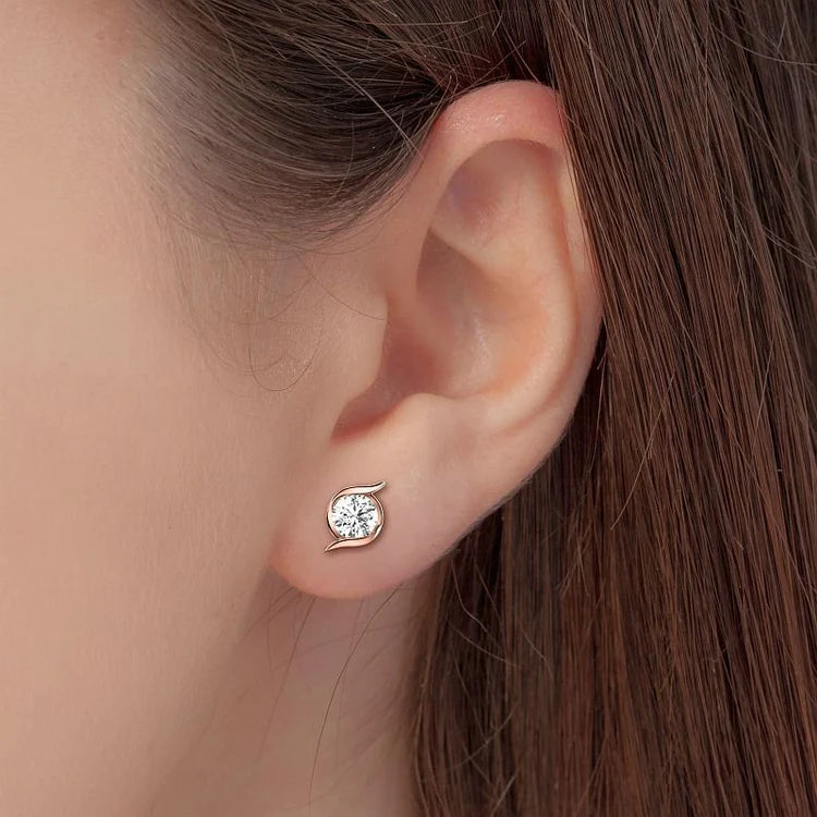 Set 0.60-5.00 CT Round Cut Lab Grown Diamonds - Stud Earrings